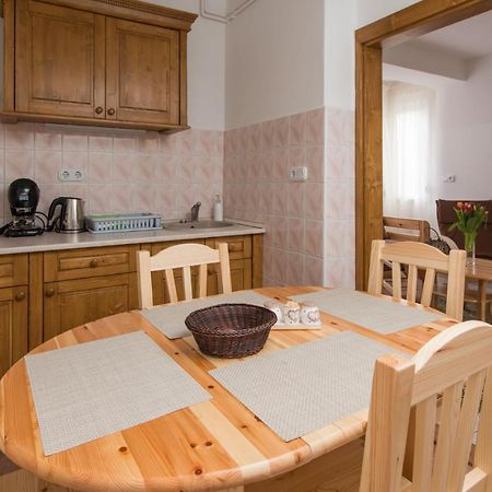 Hajdu Apartman 3. Hajdúszoboszló Buitenkant foto