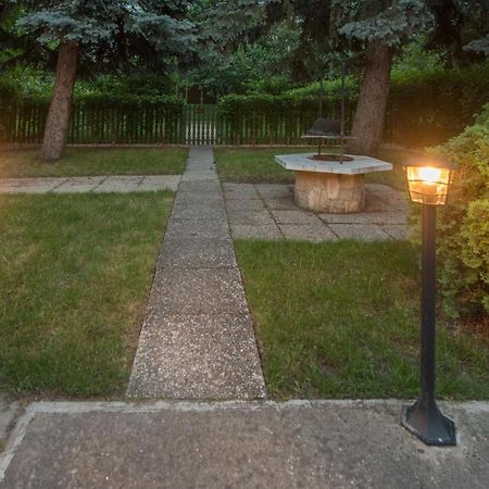 Hajdu Apartman 3. Hajdúszoboszló Buitenkant foto