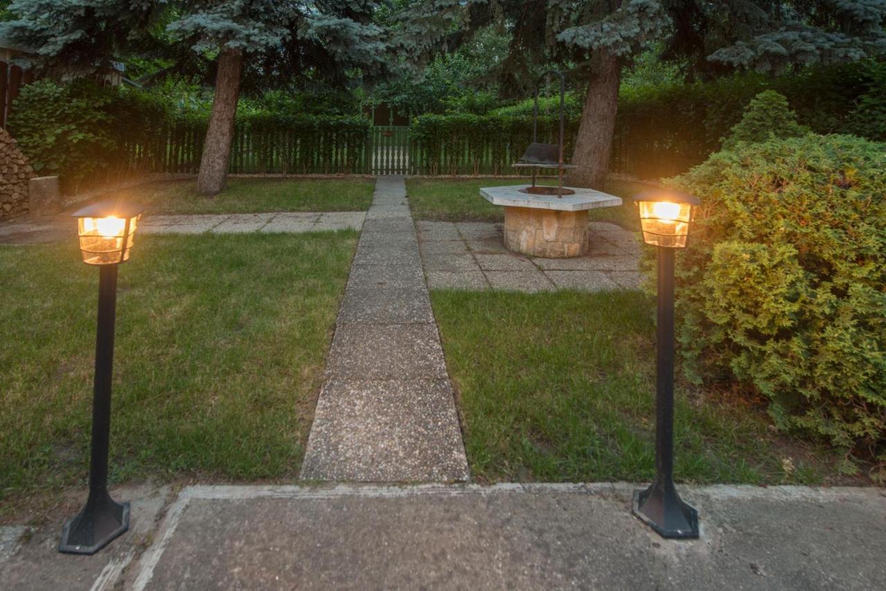 Hajdu Apartman 3. Hajdúszoboszló Buitenkant foto