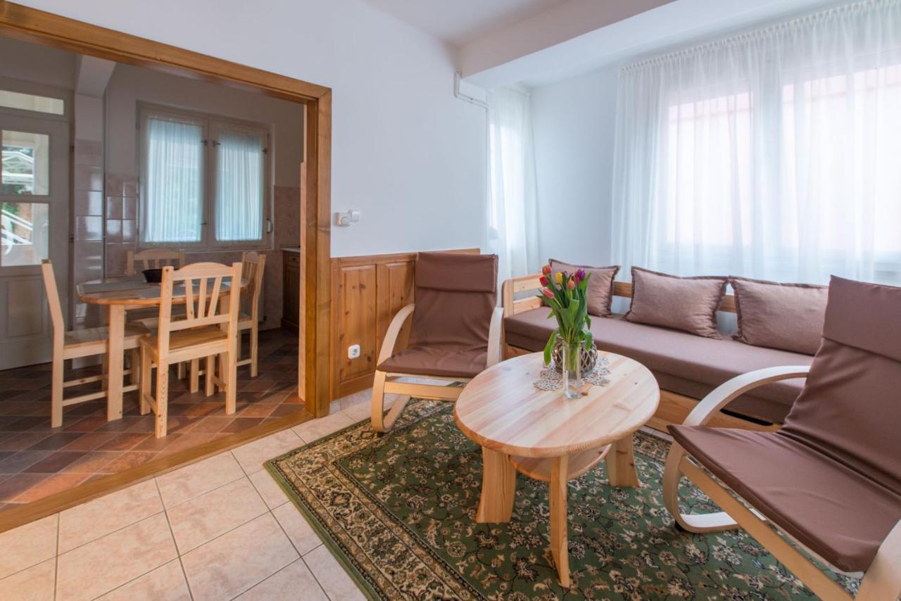 Hajdu Apartman 3. Hajdúszoboszló Buitenkant foto