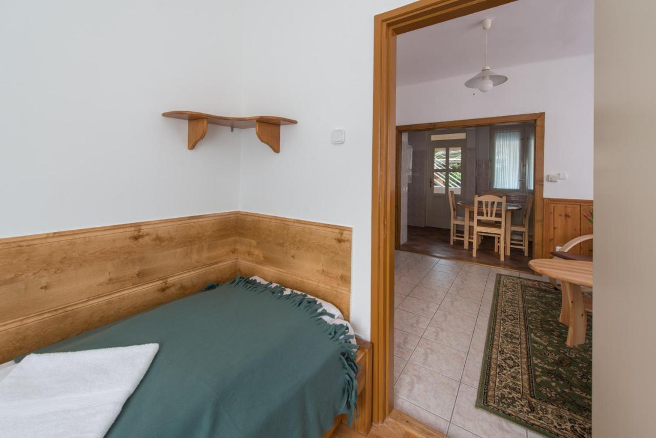 Hajdu Apartman 3. Hajdúszoboszló Buitenkant foto