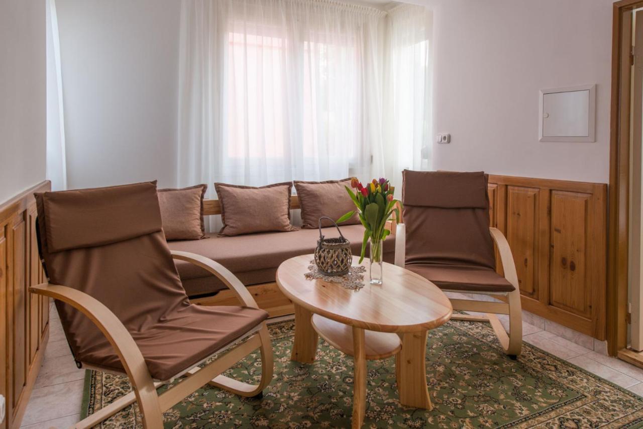 Hajdu Apartman 3. Hajdúszoboszló Buitenkant foto