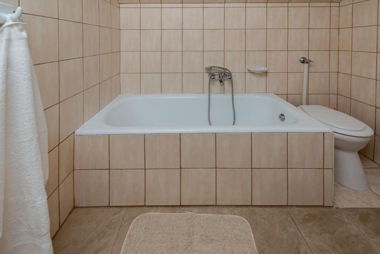 Hajdu Apartman 3. Hajdúszoboszló Buitenkant foto